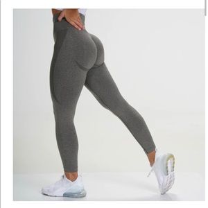 Khaki green seamless contour NVGTN leggings small